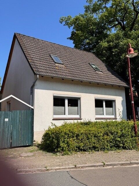 Immobilienangebot - Varel - Alle - Ein Zuhause mit Herz – klein, unabhängig und mitten in Varel