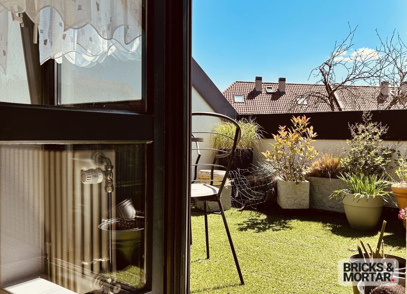 Immobilienangebot - Augsburg / Lechhausen - Alle - TOP-gepflegte 3,5 ZKB Maisonette mit Loggia und TG-Stellplatz - ruhige Wohnlage - Lechnähe-