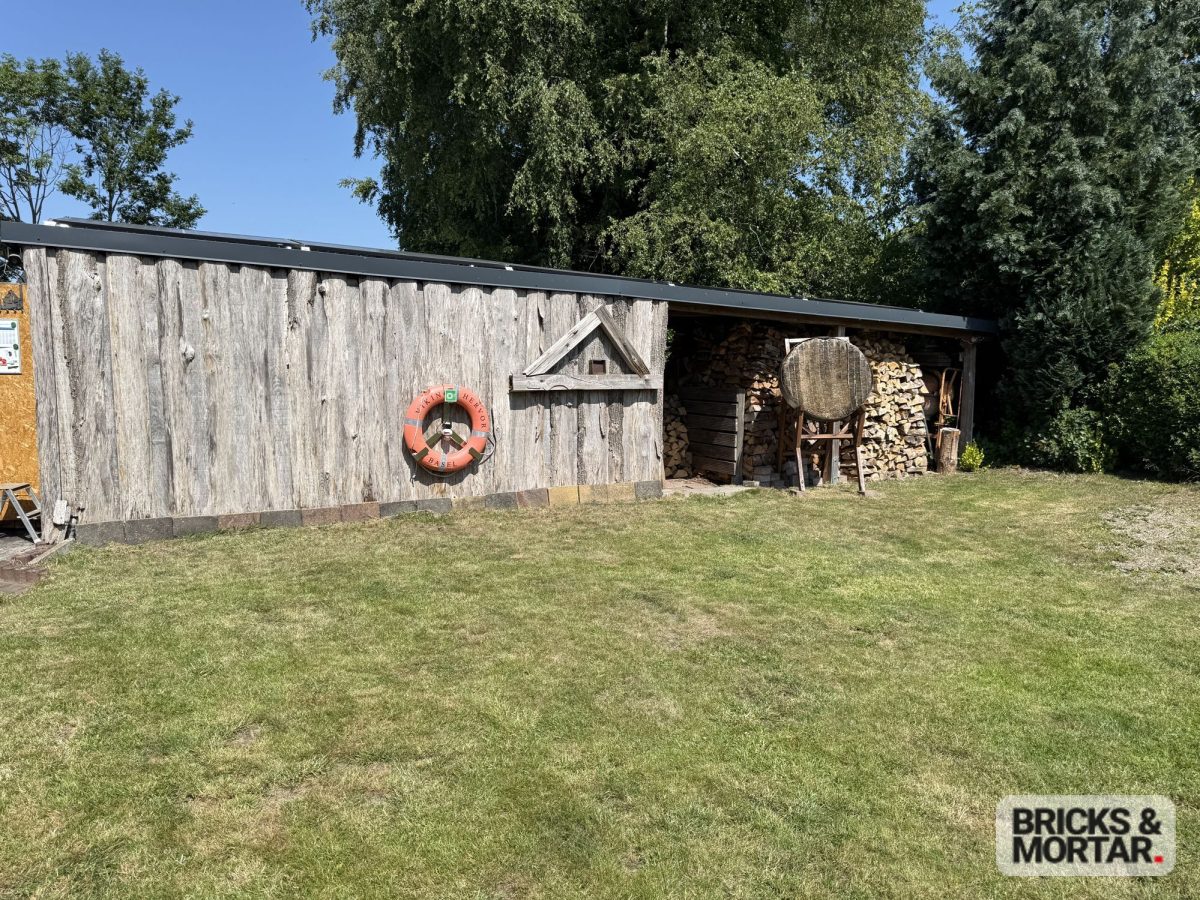 Immobilienangebot - Hohn - Alle - Wohnen auf einer Ebene unter Reet