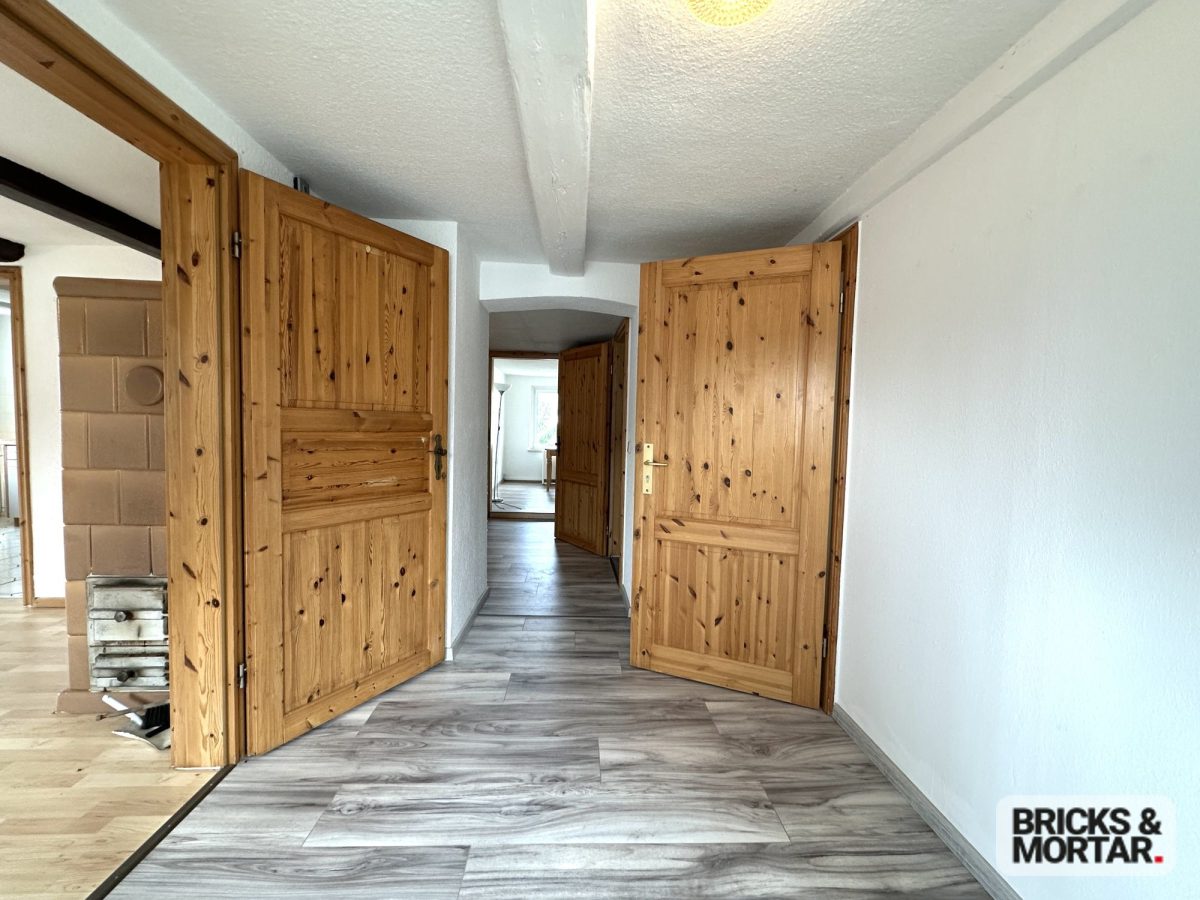 Immobilienangebot - Liebschützberg / Klötitz - Alle - Top für Familien & Generationen: 2 Wohneinheiten, 7 Zimmer, großer Garten & vieles mehr!