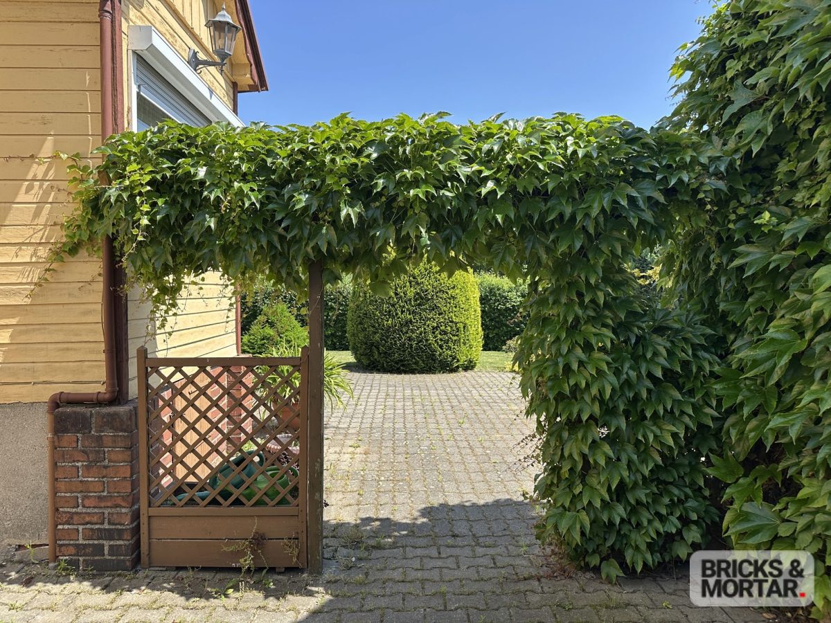 Immobilienangebot - Markranstädt / Gärnitz - Alle - Charmantes Einfamilienhaus mit großem Grundstück in ruhiger Lage