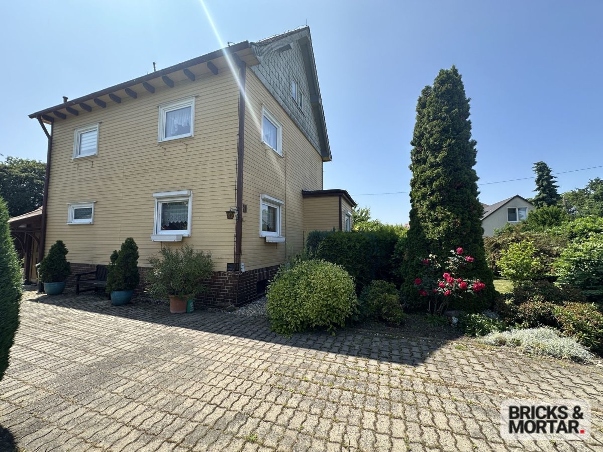 Immobilienangebot - Markranstädt / Gärnitz - Alle - Charmantes Einfamilienhaus mit großem Grundstück in ruhiger Lage