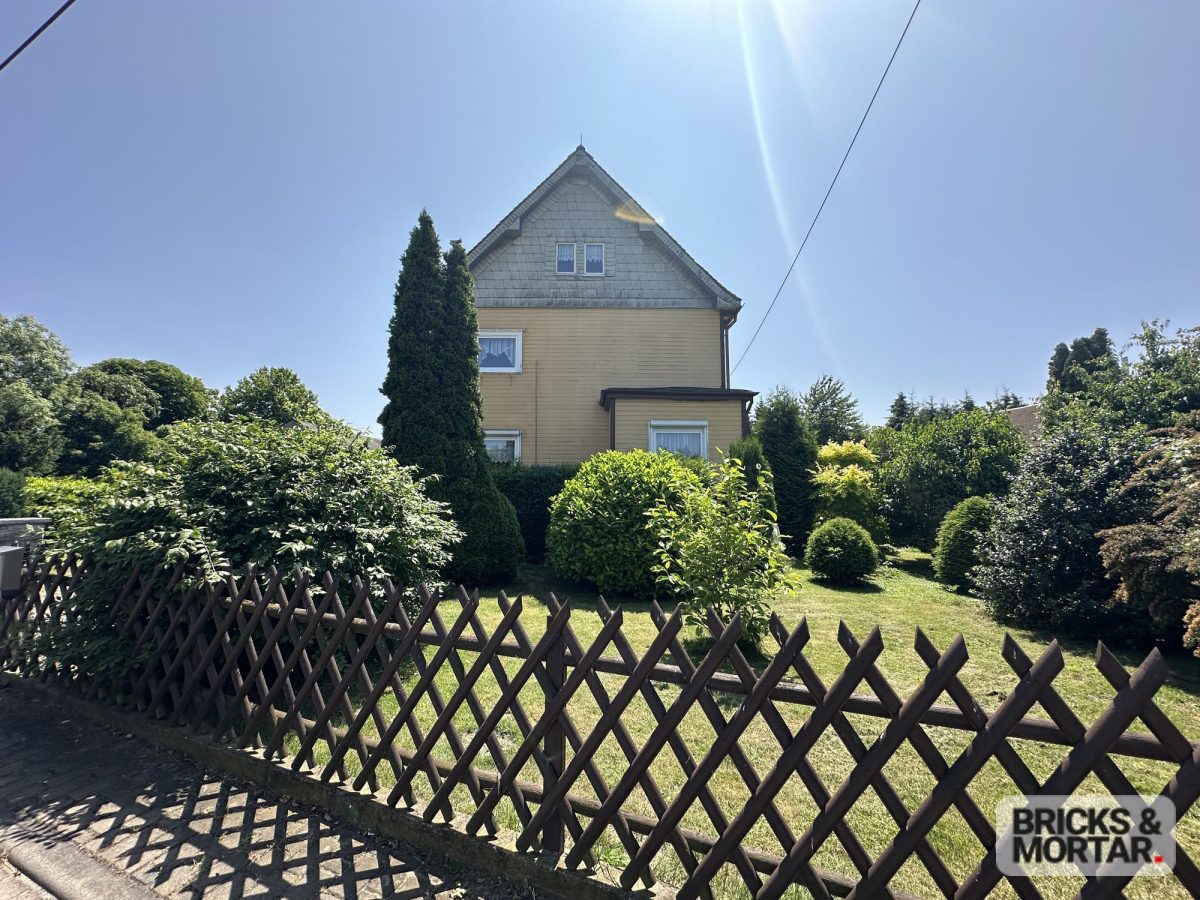 Immobilienangebot - Markranstädt / Gärnitz - Alle - Charmantes Einfamilienhaus mit großem Grundstück in ruhiger Lage