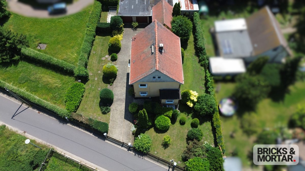 Immobilienangebot - Markranstädt / Gärnitz - Alle - Charmantes Einfamilienhaus mit großem Grundstück in ruhiger Lage