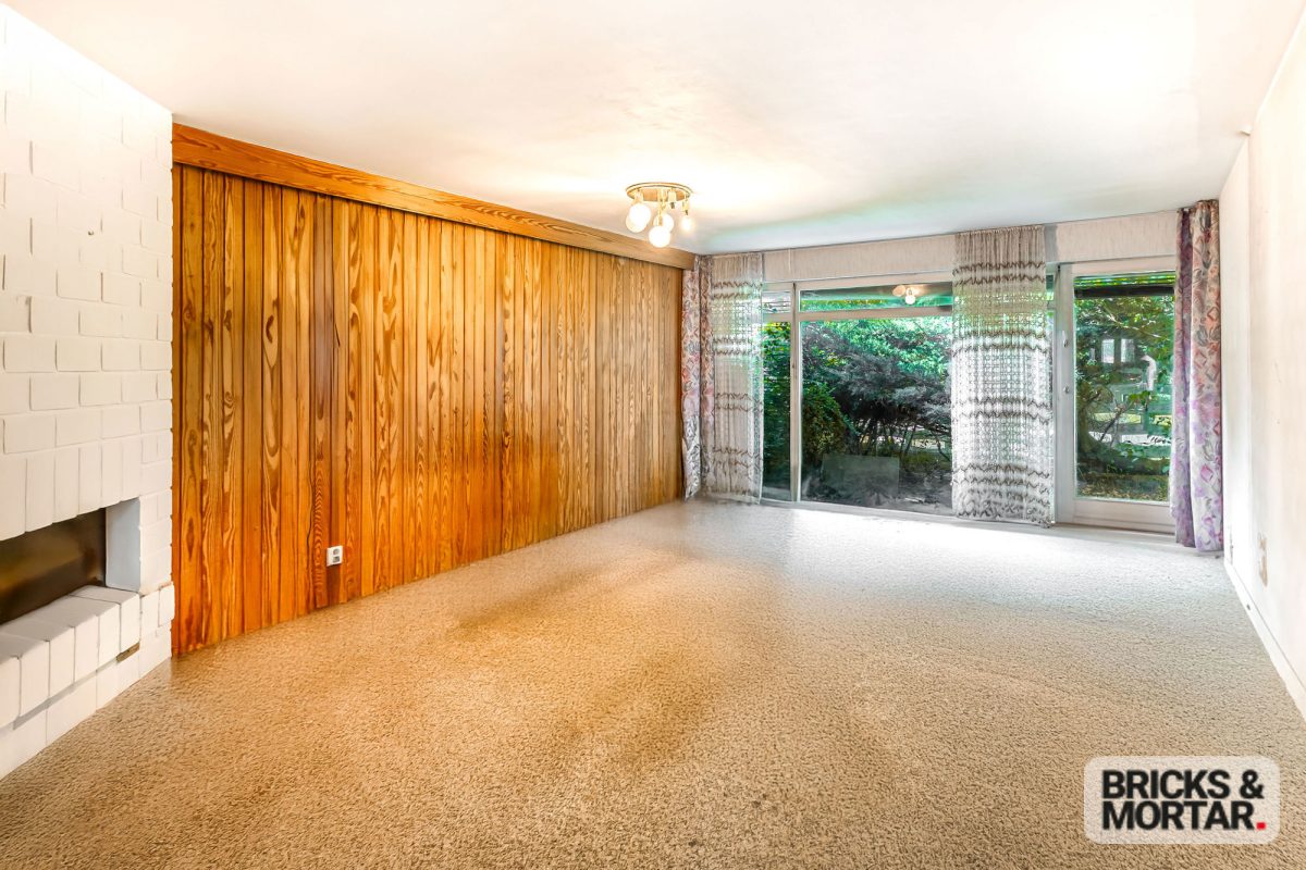 Immobilienangebot - Nürnberg - Alle - Großzügiges Reiheneckhaus in Nürnberg-Katzwang mit Sanierungsbedarf