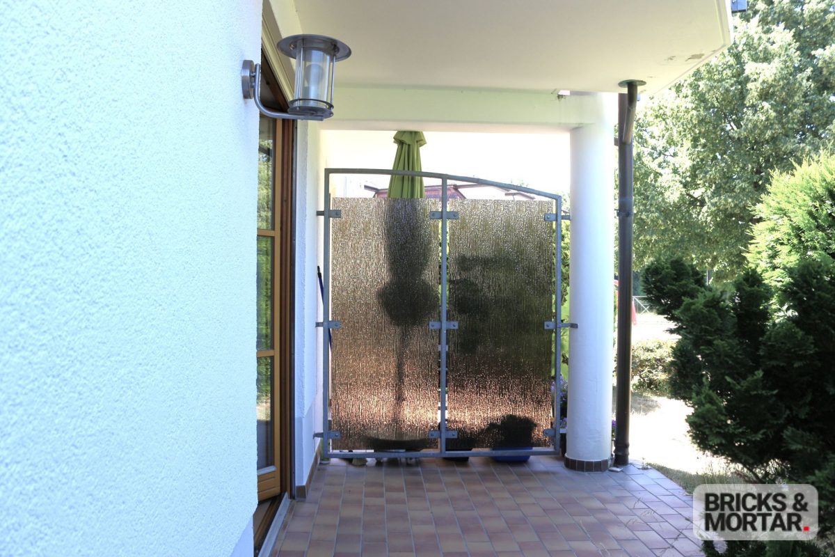 Immobilienangebot - Dresden - Alle - +++ Ihr Rückzugsort im Grünen – 2-Zimmer-Wohnung mit Terrasse zu verkaufen +++