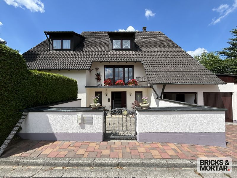 Immobilienangebot - Diedorf / Anhausen - Alle - Großzügiges, lichtdurchflutetes Einfamilienhaus in ruhiger Wohnlage  -außergewöhnliche Architektur-