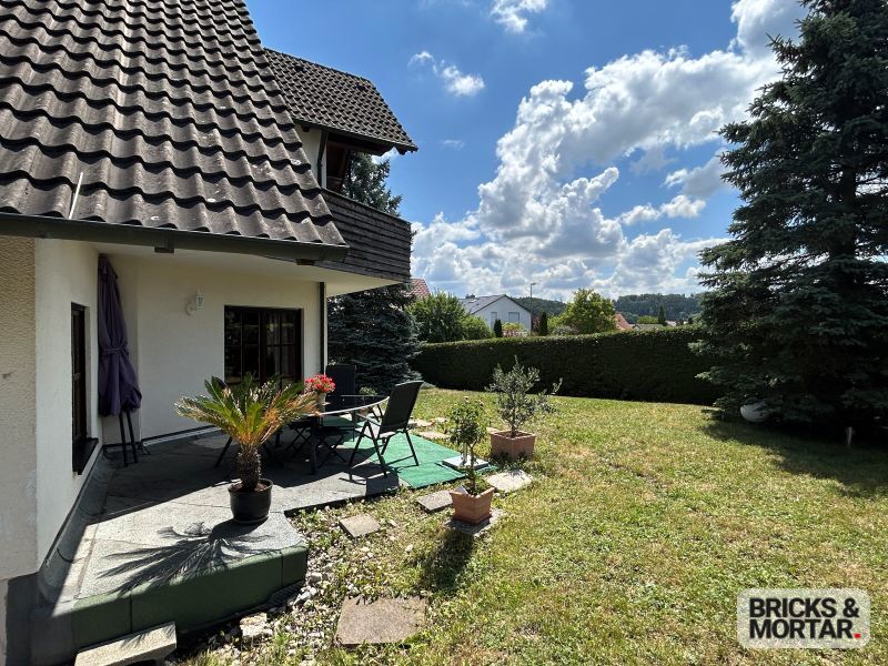 Immobilienangebot - Diedorf / Anhausen - Alle - Großzügiges, lichtdurchflutetes Einfamilienhaus in ruhiger Wohnlage  -außergewöhnliche Architektur-