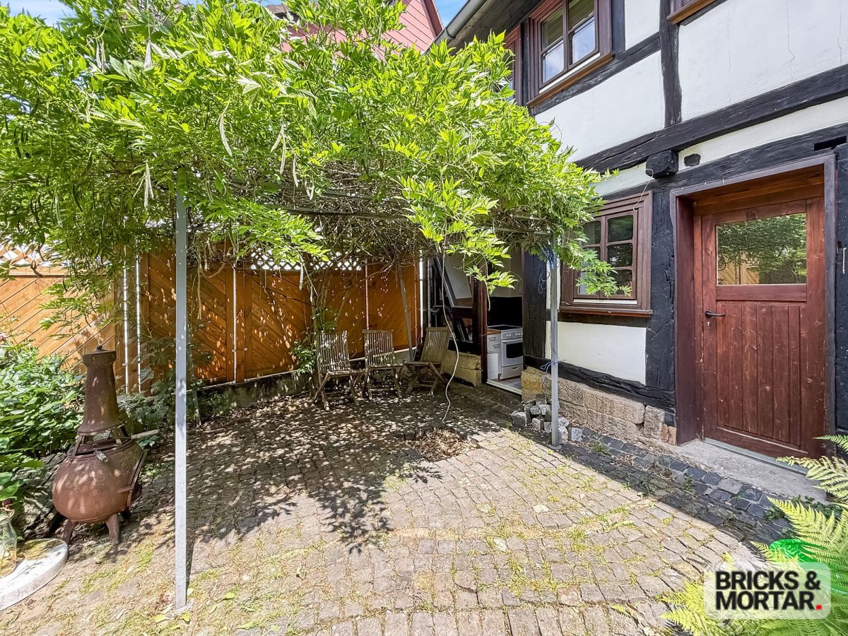 Immobilienangebot - Kaufungen - Alle - Historisches Fachwerkhaus direkt an der Losse
