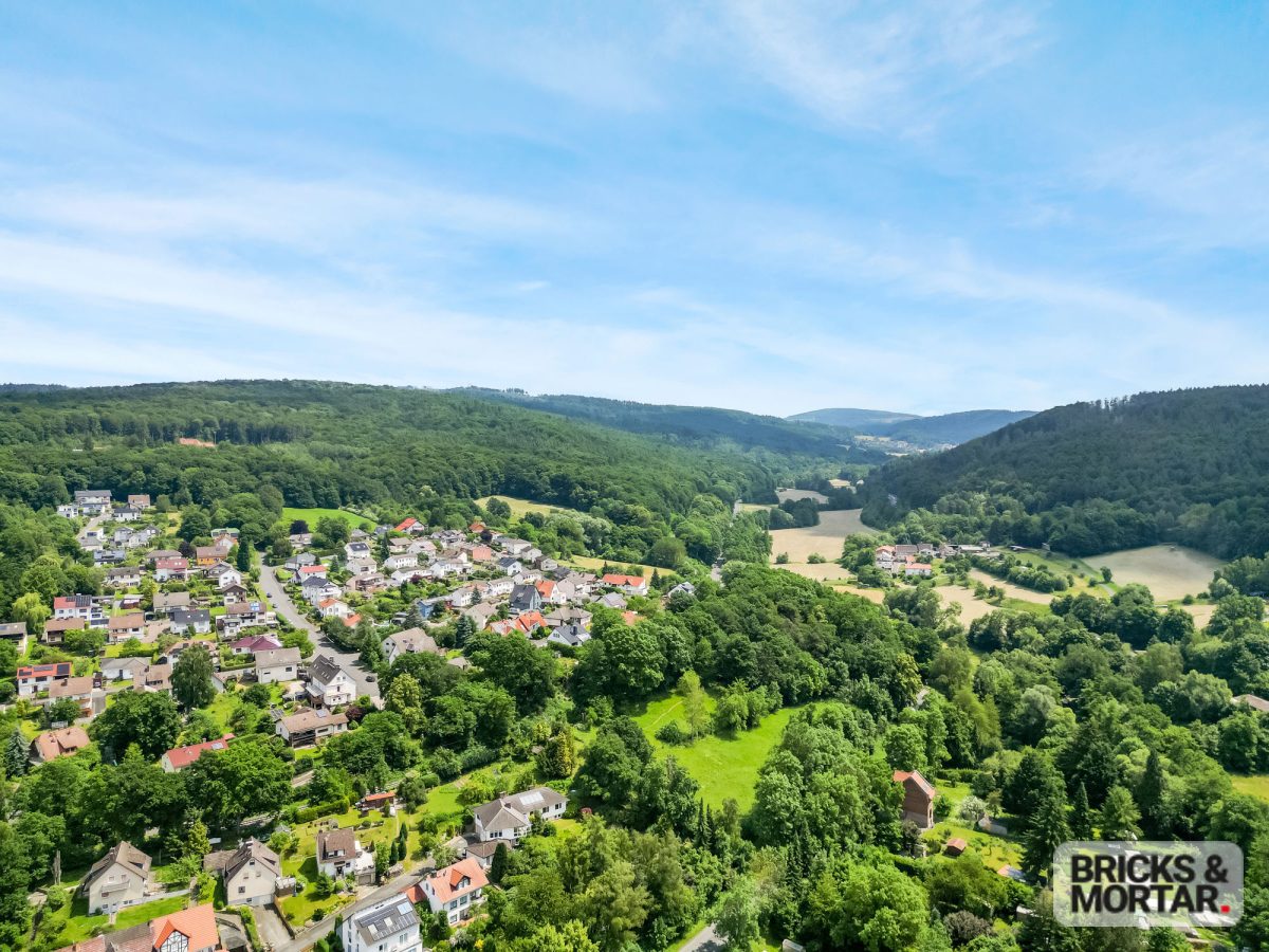 Immobilienangebot - Kaufungen - Alle - Historisches Fachwerkhaus direkt an der Losse