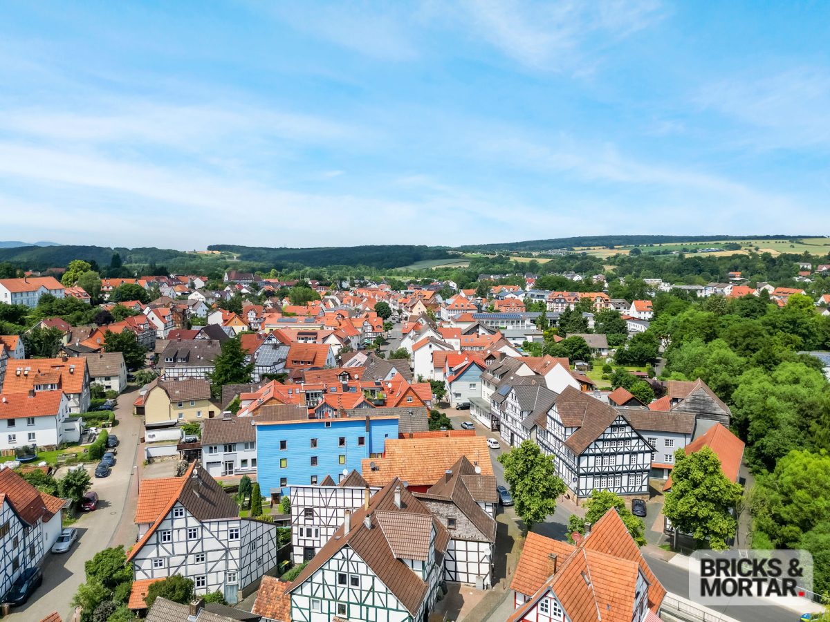 Immobilienangebot - Kaufungen - Alle - Historisches Fachwerkhaus direkt an der Losse
