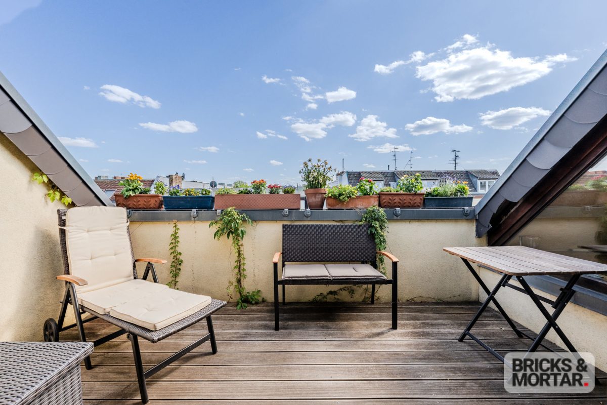 Immobilienangebot - Berlin - Alle - Über den Dächern von Charlottenburg:
4-Zimmer-Wohntraum 
im historischen Altbau 
nahe Savignyplatz