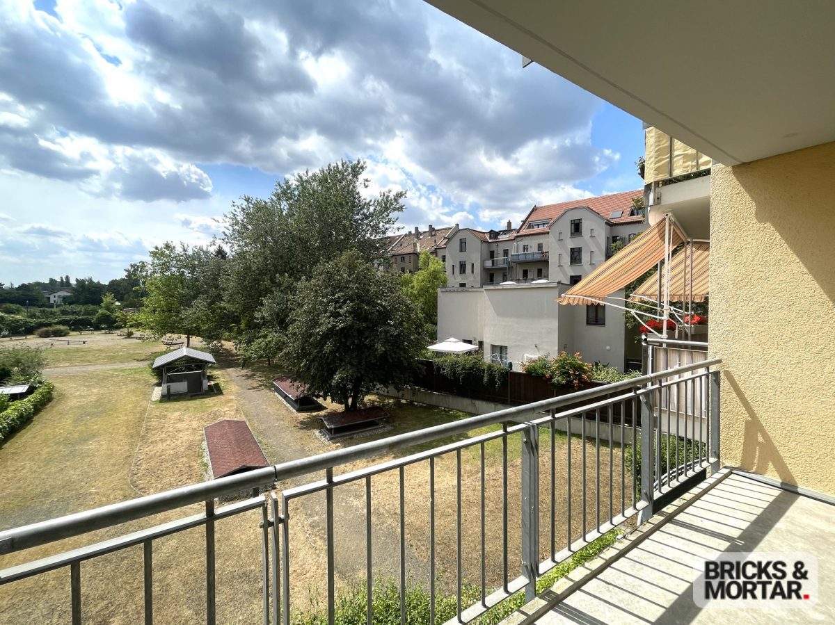 Immobilienangebot - Leipzig / Leutzsch - Alle - Modernisierte Maisonettewohnung mit 2 Balkonen und optinaler Tiefgaragenstellplatz