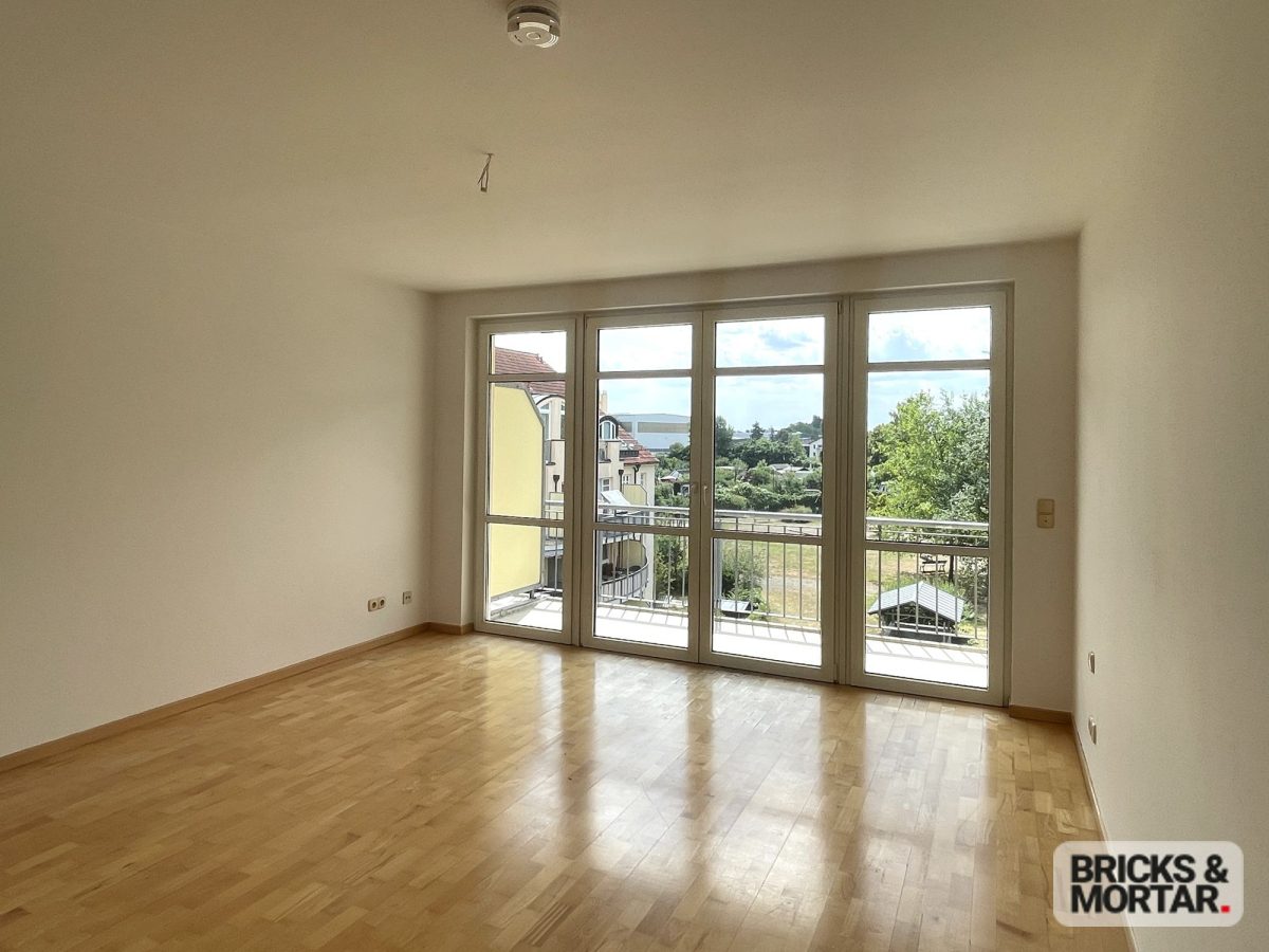 Immobilienangebot - Leipzig / Leutzsch - Alle - Modernisierte Maisonettewohnung mit 2 Balkonen und optinaler Tiefgaragenstellplatz