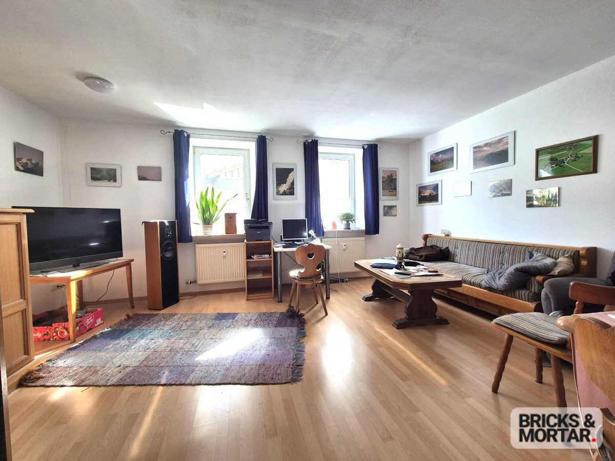 Immobilienangebot - Halfing - Alle - *Gepflegte 2-Zimmer-Wohnung mit Stellplatz und Kellerabteil – ideal für Kapitalanleger*