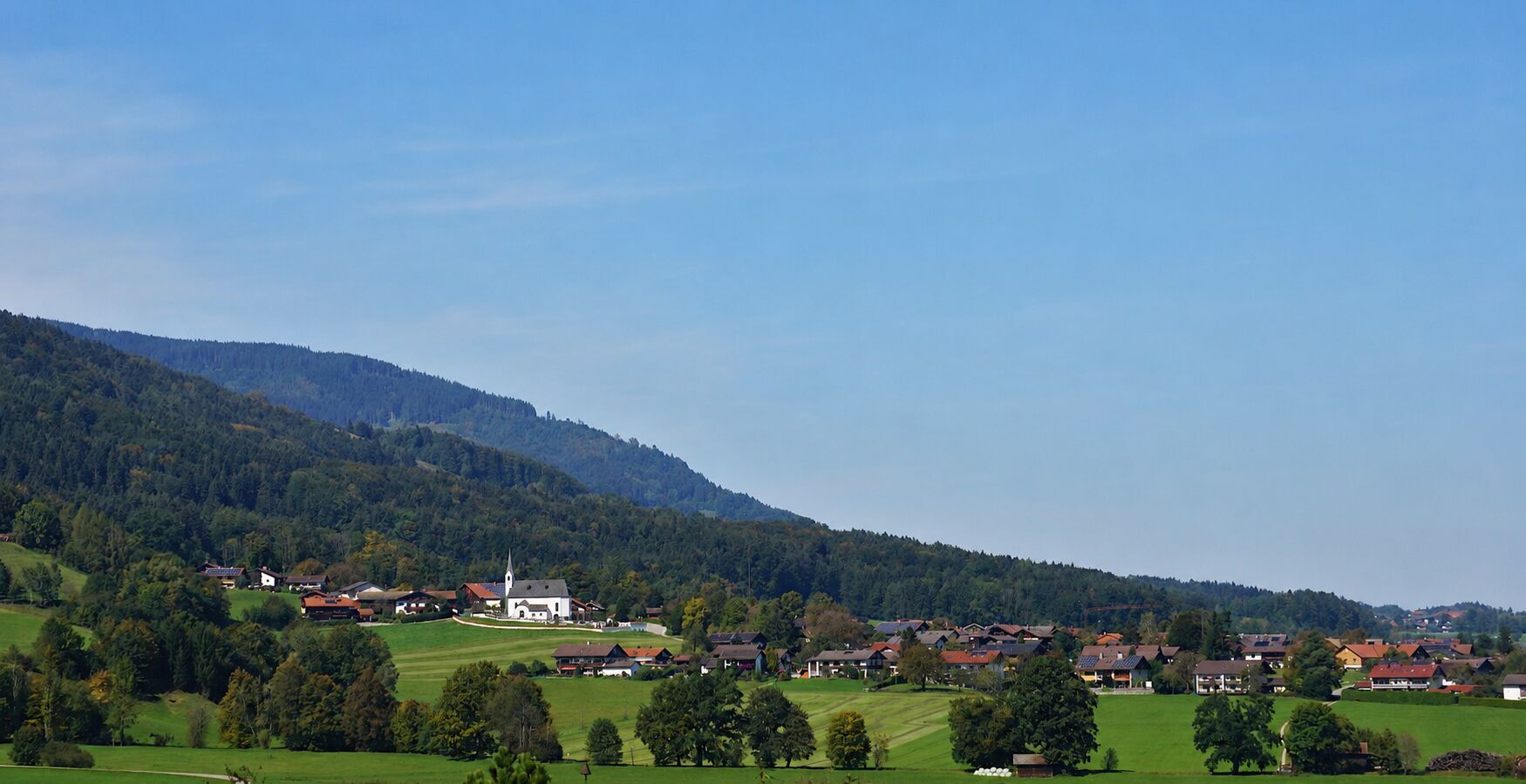 Immobilienangebot - Anger / Aufham - Alle - Wohnen, Arbeiten & Investieren – vielseitige Immobilie in Aufham