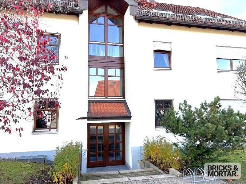Immobilienangebot - Untermeitingen - Alle - Charmante 3-Zimmer-Wohnung mit Wintergarten und Gartenanteil, ruhige Lage, TG-Stellplatz vorhanden