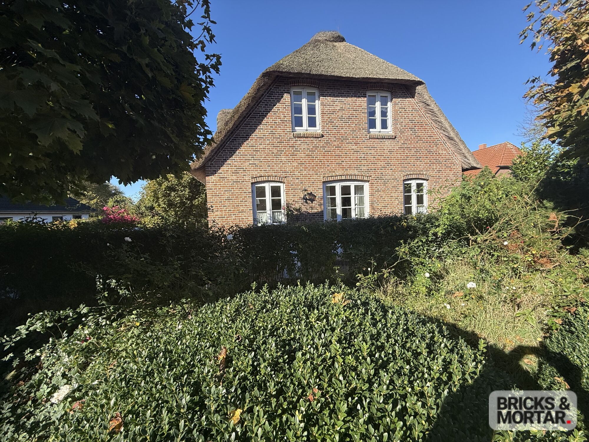 Immobilienangebot - Risum-Lindholm - Alle - Charmante Doppelhaushälfte in Risum-Lindholm – Ferienidyll und Renditechance in Nordfriesland
