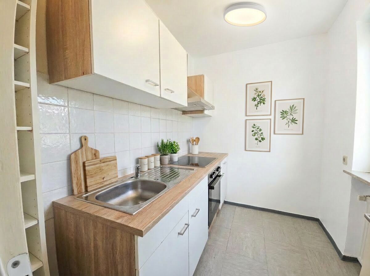 Immobilienangebot - Neumarkt in der Oberpfalz - Alle - Zu Fuß in die Stadt: Balkonliebling, helle 2‑Zi. mit neuer Küche, Bad mit Badewanne, von privat