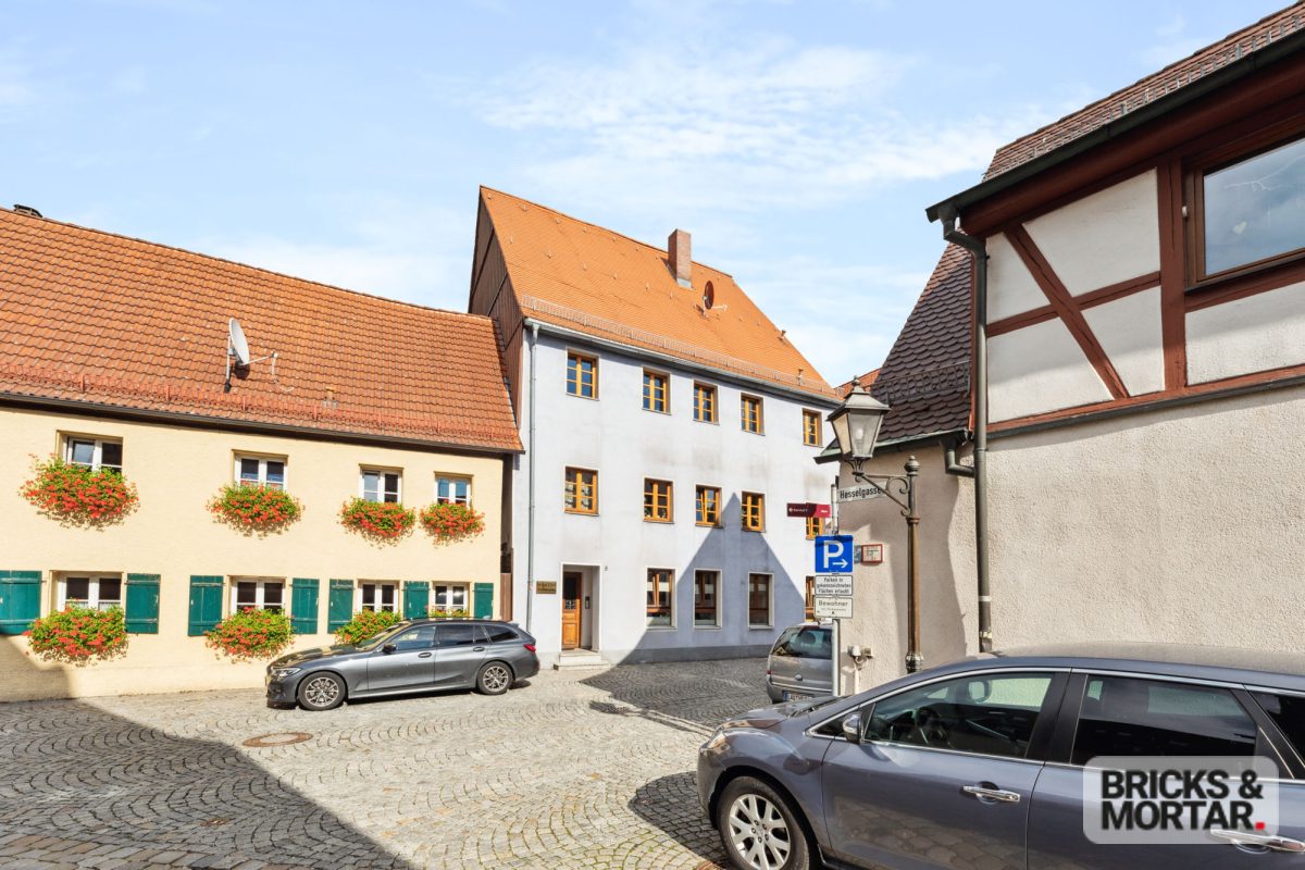 Immobilienangebot - Altdorf bei Nürnberg - Alle - Historischer Charme trifft auf flexible Nutzung – Zwei getrennte Wohneinheiten in Altdorf