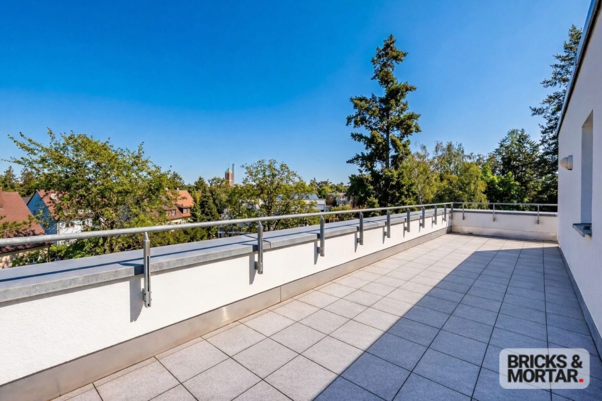 Immobilienangebot - Nürnberg - Alle - Seniorengerechte 2-Zimmerwohnung mit großer Dachterrasse für Eigennutz oder Kapitalanlage