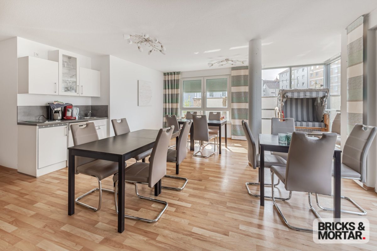 Immobilienangebot - Nürnberg - Alle - Seniorengerechte 2-Zimmerwohnung mit großer Dachterrasse für Eigennutz oder Kapitalanlage