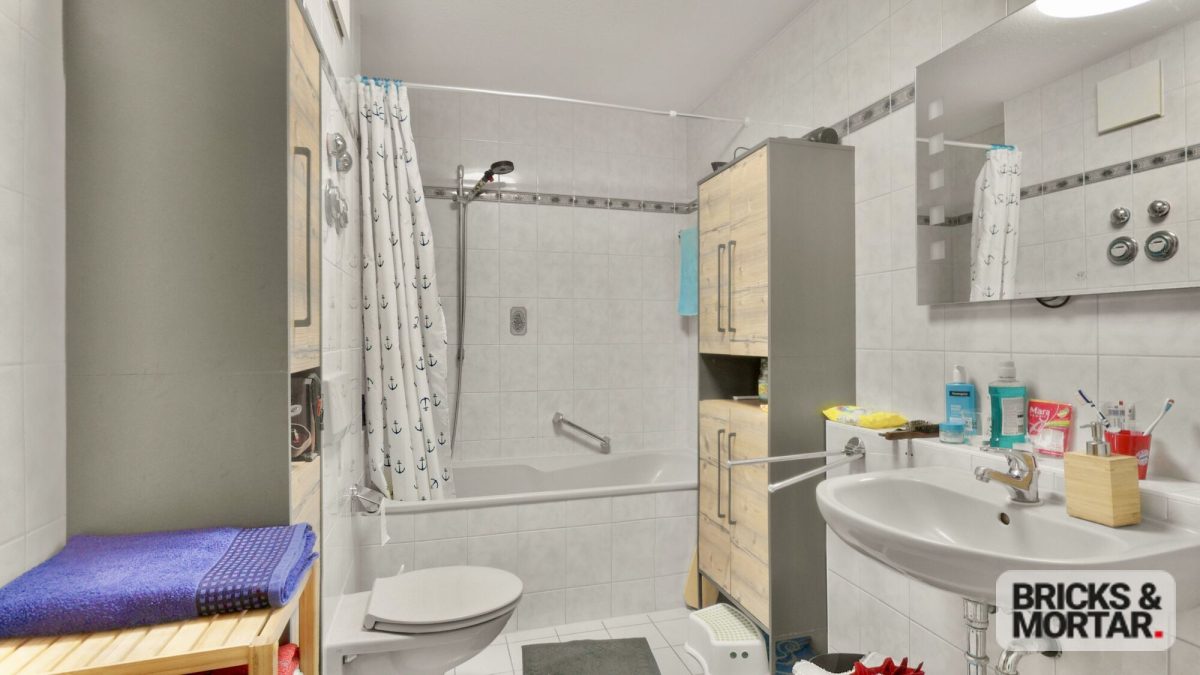 Immobilienangebot - Hiltenfingen - Alle - Attraktive Wohnung in ruhiger Lage mit Tiefgarage und zukunftssicherer Heizlösung