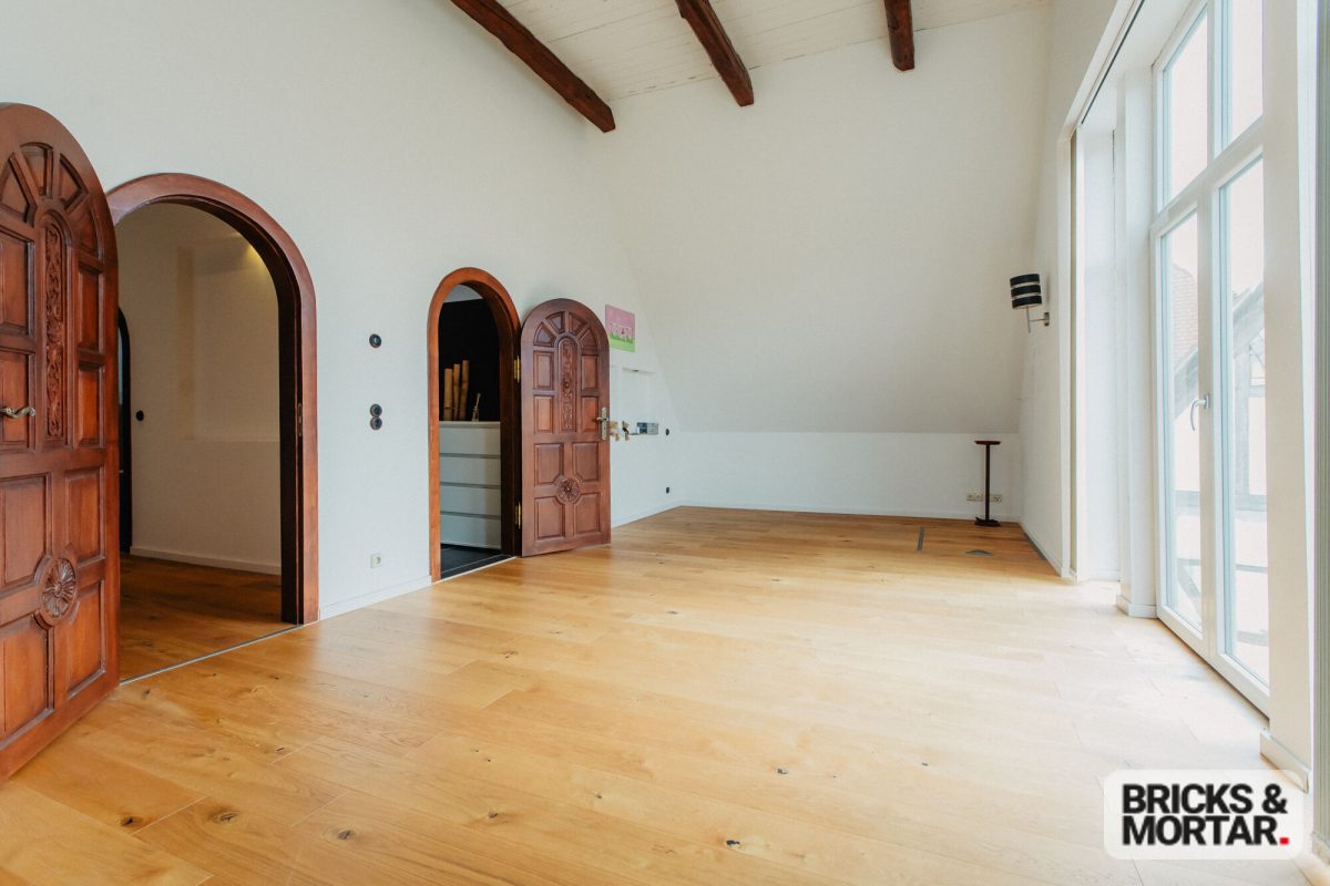 Immobilienangebot - Colditz - Alle - Historischer Vierseithof – Stilvolles Haupthaus mit Einliegerwohnung und Entwicklungsmöglichkeiten