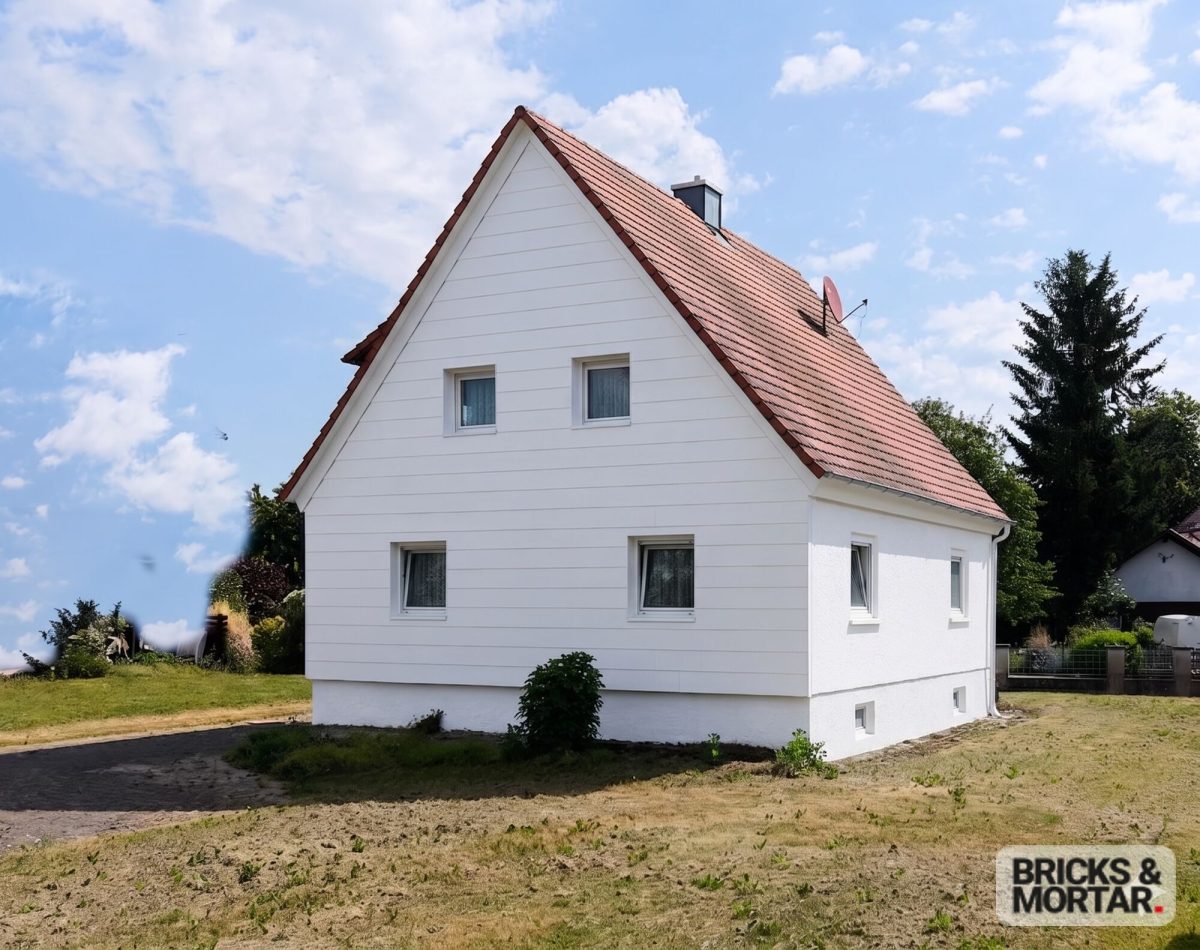 Immobilienangebot - Illertissen / Jedesheim - Alle - Gelegenheit in Jedesheim: Solides Einfamilienhaus zur direkten Übernahme – Jetzt Potenzial sichern!