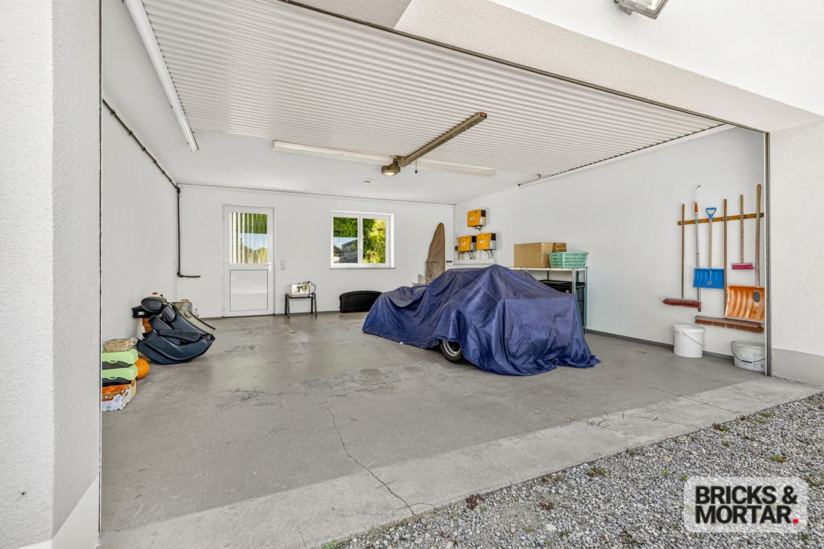 Immobilienangebot - Zusmarshausen - Alle - Arbeiten und Wohnen unter einem Dach!
Vielseitige Immobilie mit Top-Anbindung an die A8