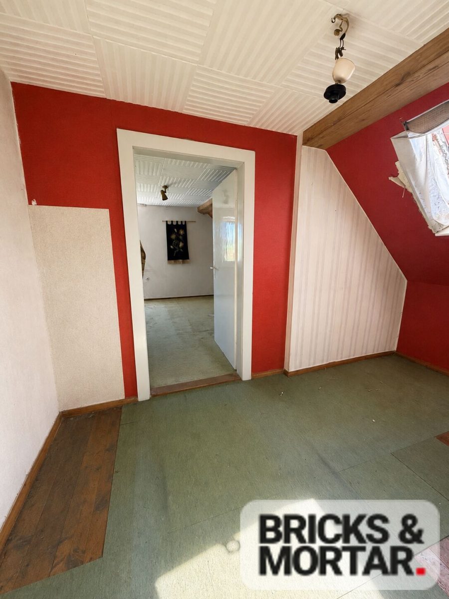 Immobilienangebot - Brand - Alle - Kapitalanlage mit Entwicklungspotenzial – Zwei Mehrfamilienhäuser auf großem Grundstück in Brand