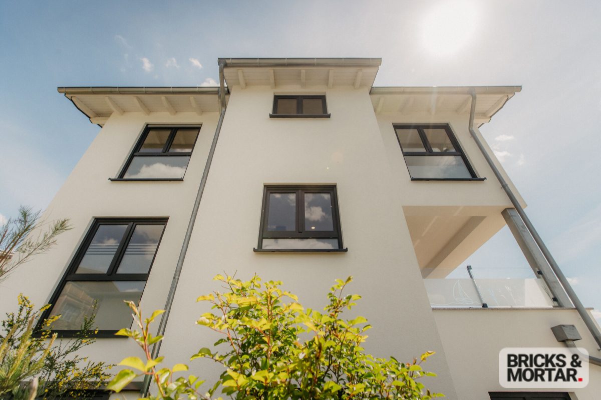 Immobilienangebot - Neukieritzsch - Alle - Außergewöhnliches Ferienhaus in hochwertiger Bauweise – modernes Wohnen auf höchstem Niveau