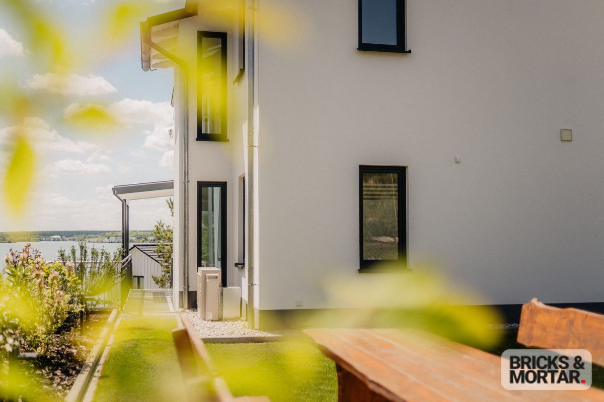 Immobilienangebot - Neukieritzsch - Alle - Außergewöhnliches Ferienhaus in hochwertiger Bauweise – modernes Wohnen auf höchstem Niveau