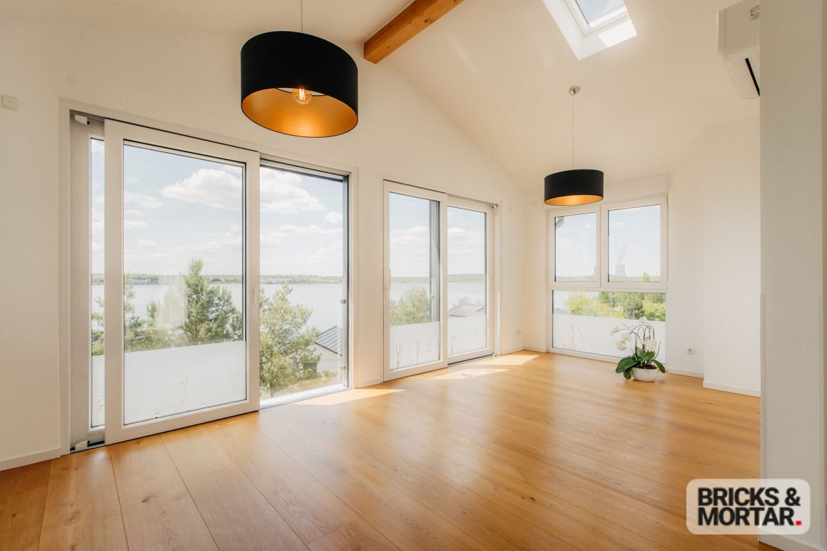 Immobilienangebot - Neukieritzsch - Alle - Außergewöhnliches Ferienhaus in hochwertiger Bauweise – modernes Wohnen auf höchstem Niveau
