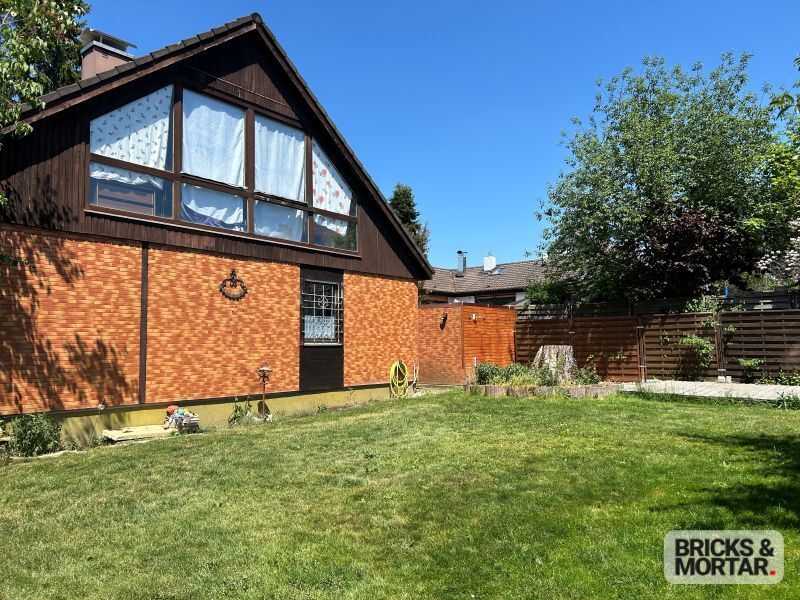 Immobilienangebot - Adelsried - Alle - Großzügiges freistehendes Einfamilienhaus in ruhiger Wohnlage von Adelsried