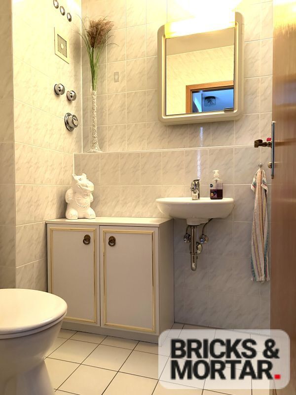 Immobilienangebot - Gersthofen - Alle - Sehr gepflegte 3-Zimmer-Wohnung mit Süd-Loggia und durchdachtem Grundriss