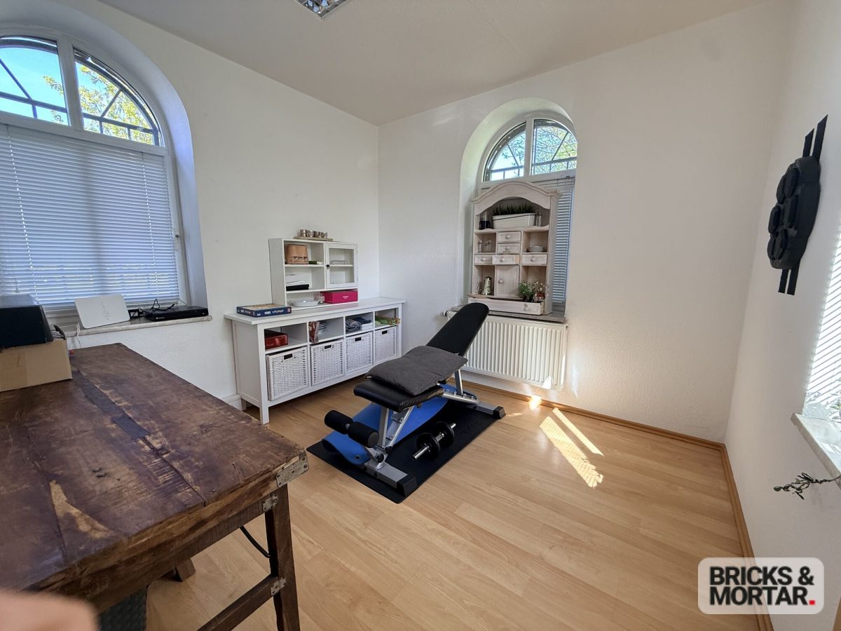 Immobilienangebot - Husum - Alle - Ehemaliges Stellwerk, Wohnen für Liebhaber