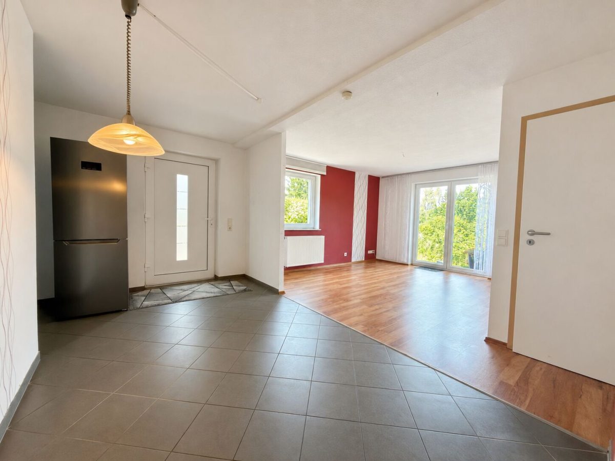 Immobilienangebot - Kaufungen / Oberkaufungen - Alle - Einfamilienhaus mit Einliegerwohnung oder Großes Einfamilienhaus, Sie haben die Wahl !