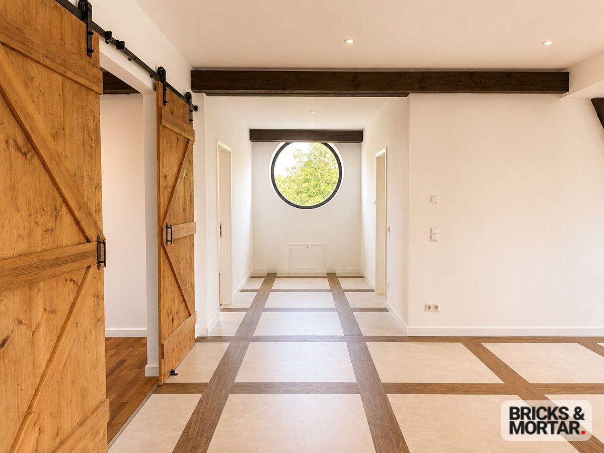 Immobilienangebot - Markkleeberg - Alle - Traumhafte Dachgeschosswohnung im Denkmal mit Loggia & Kamin - 9 von 15 Objekten bereits verkauft