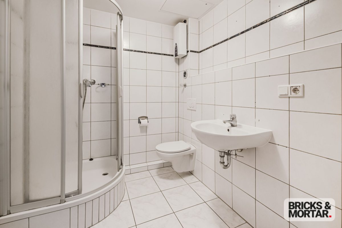 Immobilienangebot - Nürnberg - Alle - Altbau-Charme trifft Moderne | Parkett & Fliesen | Kellerabteil | Sofort verfügbar