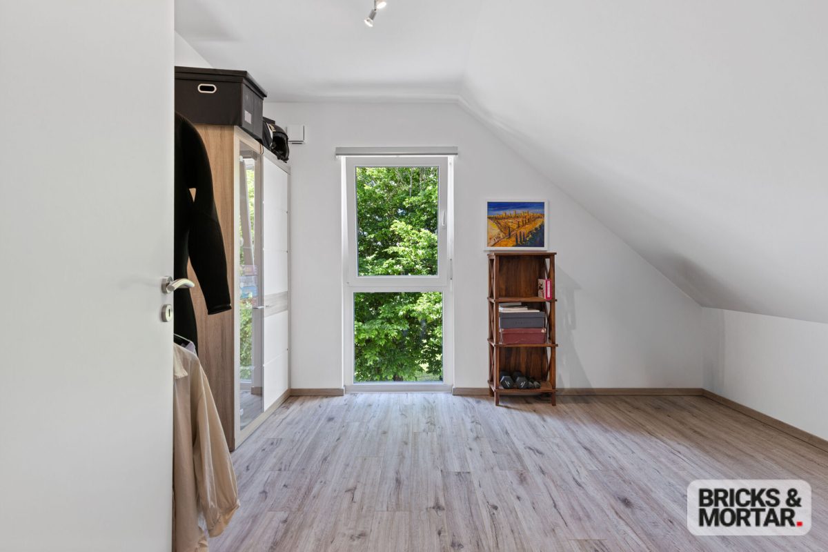 Immobilienangebot - Jettingen-Scheppach / Freihalden - Alle - Leben, wo andere zur Ruhe kommen.
Energieeffizienz A+ · Wärmepumpe · Doppelgarage · 645m² Grundstück