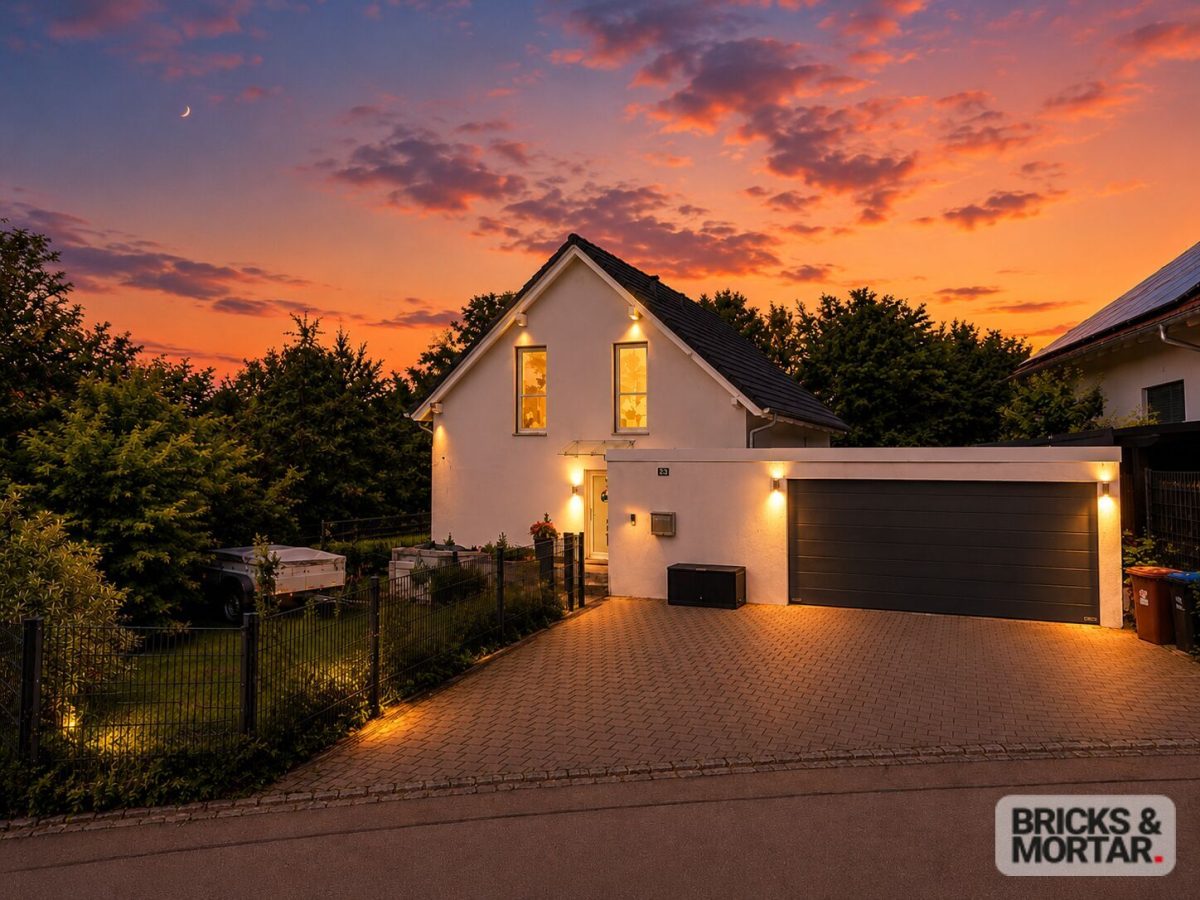 Immobilienangebot - Jettingen-Scheppach / Freihalden - Alle - Leben, wo andere zur Ruhe kommen.
Energieeffizienz A+ · Wärmepumpe · Doppelgarage · 645m² Grundstück