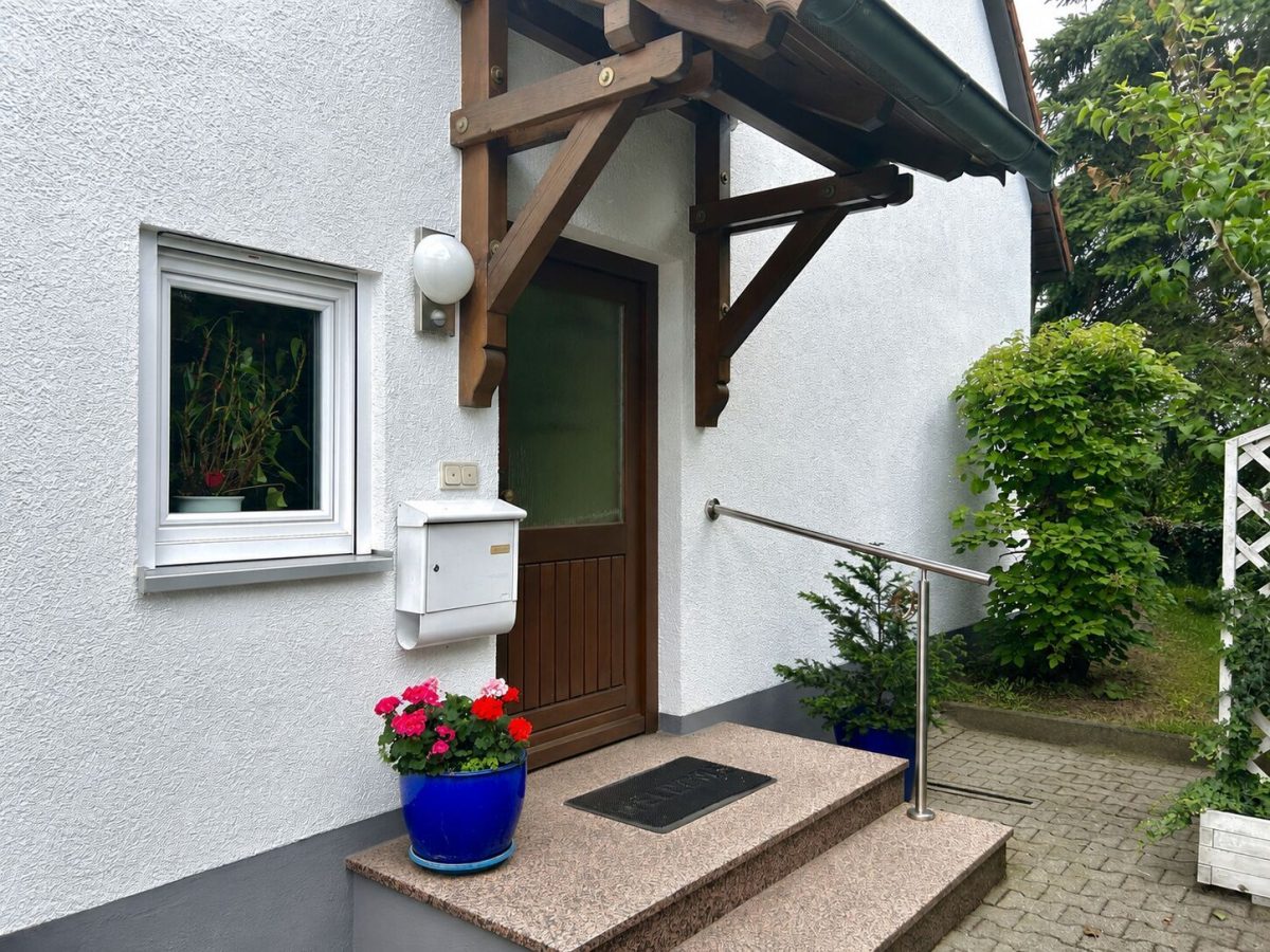 Immobilienangebot - Gersthofen - Alle - Modernisiertes Einfamilienhaus mit vielen Extras in zentraler Lage von Gersthofen