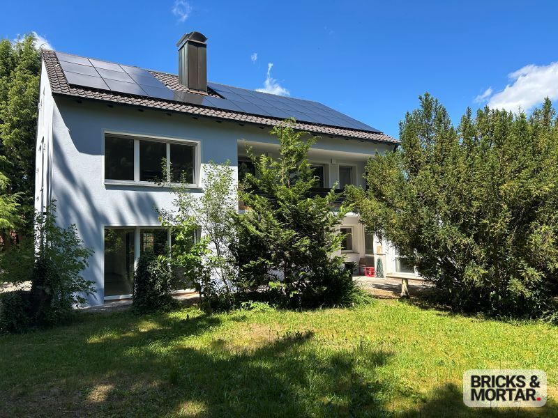 Immobilienangebot - Aystetten - Alle - Geräumiges, energetisch saniertes Zweifamilienhaus mit Ausbaureserve und großzügigem Garten