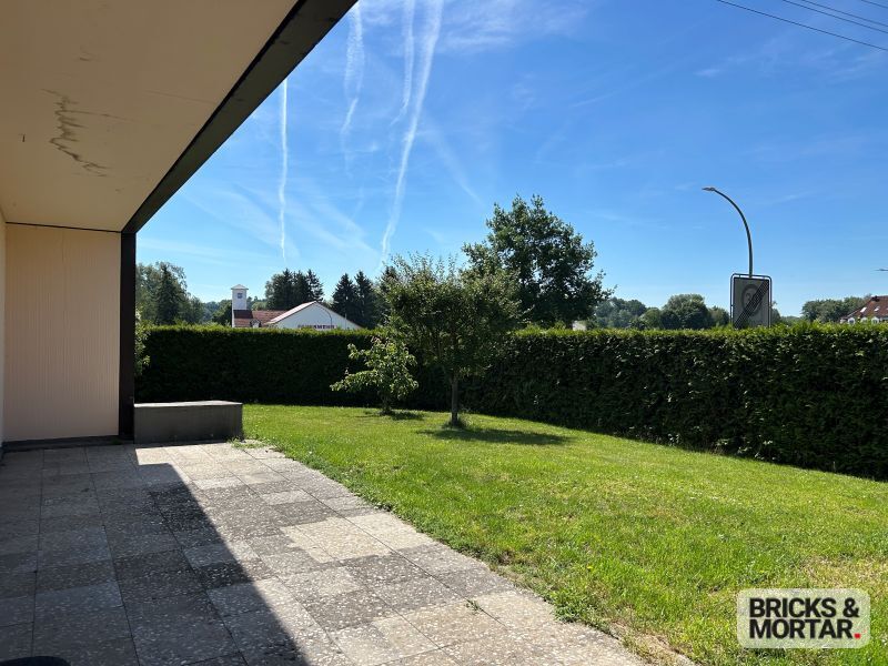 Immobilienangebot - Dasing - Alle - Ein-/Zweifamilienhaus mit großem Garten, Balkon, Terrasse und zwei Garagen in Dasing