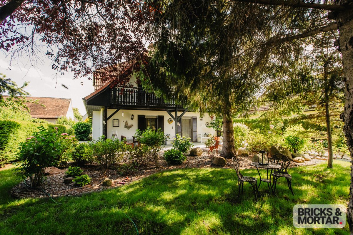 Immobilienangebot - Delitzsch / Beerendorf - Alle - Wohnen mit Wohlfühlfaktor - Einfamilienhaus auf großzügigem Grundstück mit Pool
