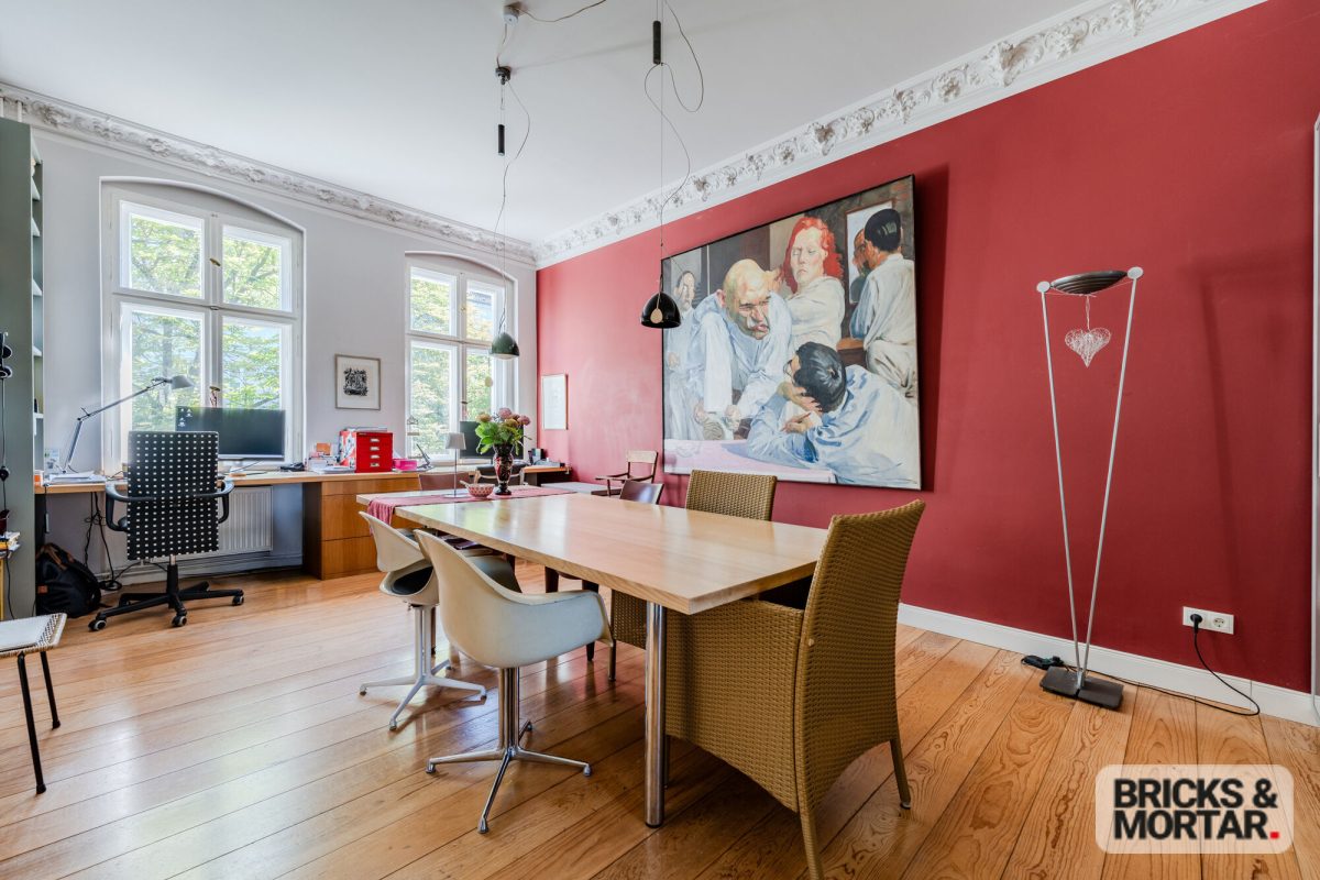 Immobilienangebot - Berlin - Alle - Wohnen über den Dächern Berlins: Bezugsfreie Altbau-Maisonette mit Terrasse nahe Ku'damm & Halensee