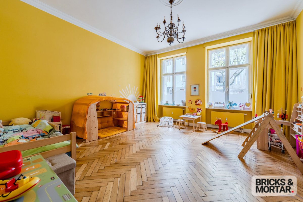 Immobilienangebot - Berlin - Alle - Wohnen wie im eigenen Haus: 191 m² sanierter Altbau mit Südgarten am Ku’damm zum direkten Bezug