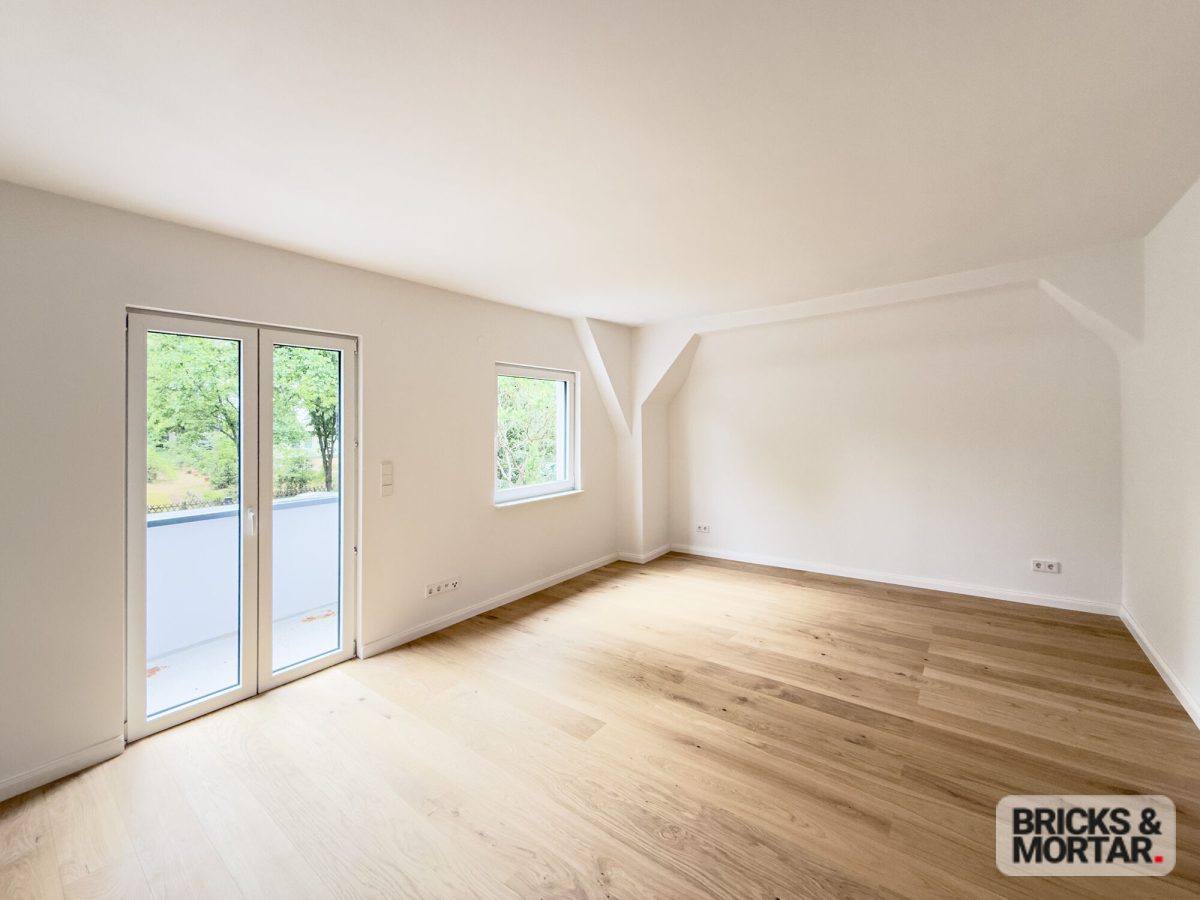 Immobilienangebot - Berlin - Alle - Provisionsfrei:Zweite Seelinie zur Großen Krampe–saniertes Familiendomizil auf ca. 680 m² Grundstück