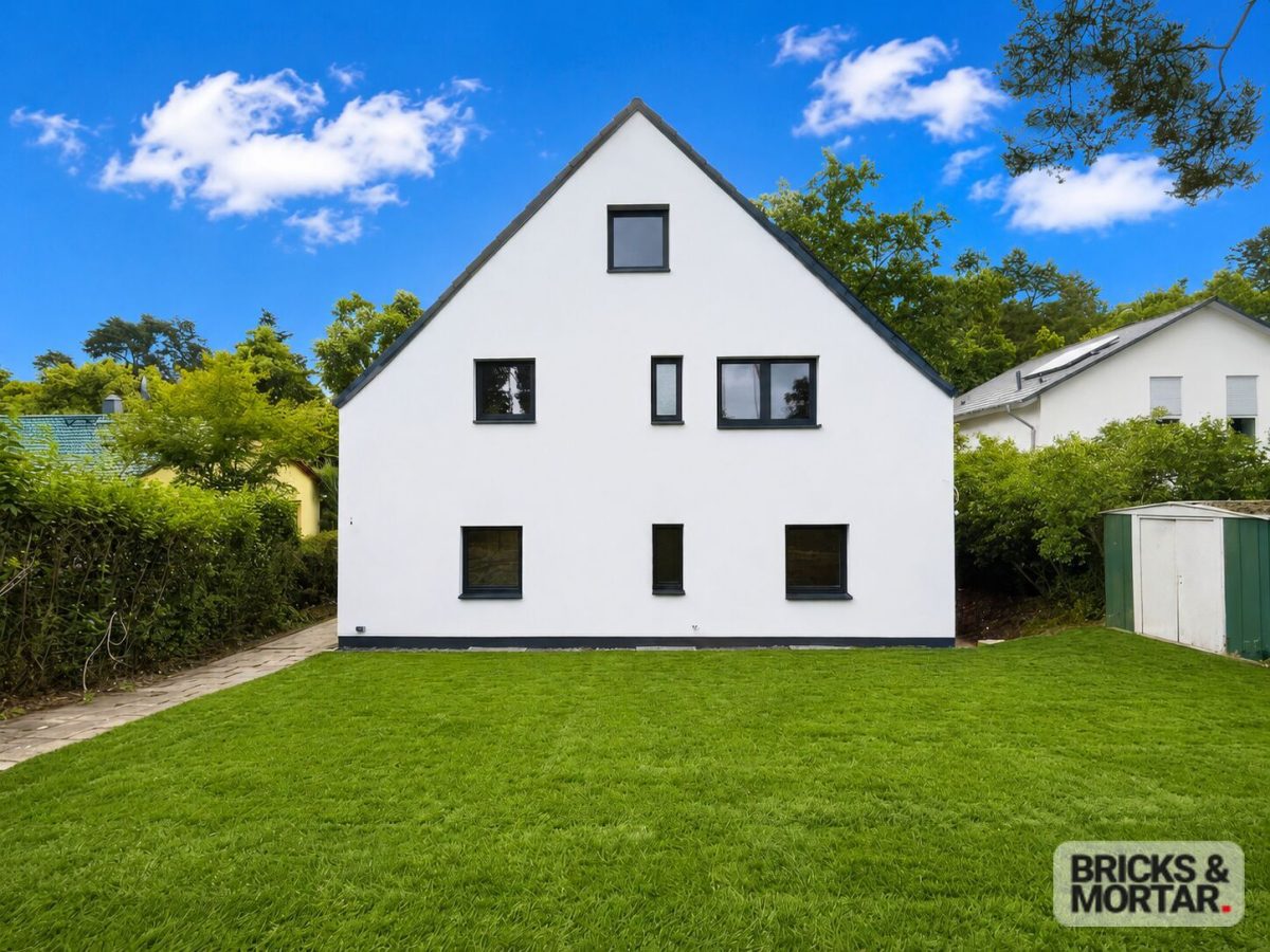 Immobilienangebot - Berlin - Alle - Provisionsfrei:Zweite Seelinie zur Großen Krampe–saniertes Familiendomizil auf ca. 680 m² Grundstück
